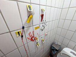 Selbst die Toiletten waren hier Tatorte.