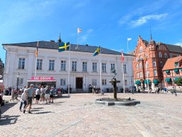 Stortorget ("Der große Platz"), der zentrale Platz im Zentrum von Ystad