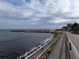 Blick zurück zum Hafen von Kåseberga auf dem Weg zurück zum Auto