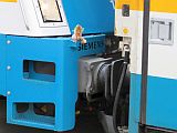 25.03.2011/München Hbf: Blinder Passagier auf der Pufferbohle von alex 183 003
