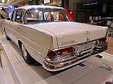 Mercedes-Benz 300 SE von 1961, Schloss-Arkaden Braunschweig, 28.03.2011