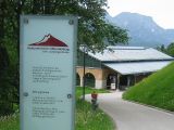 Informationstafel zur Dokumentation Obersalzberg